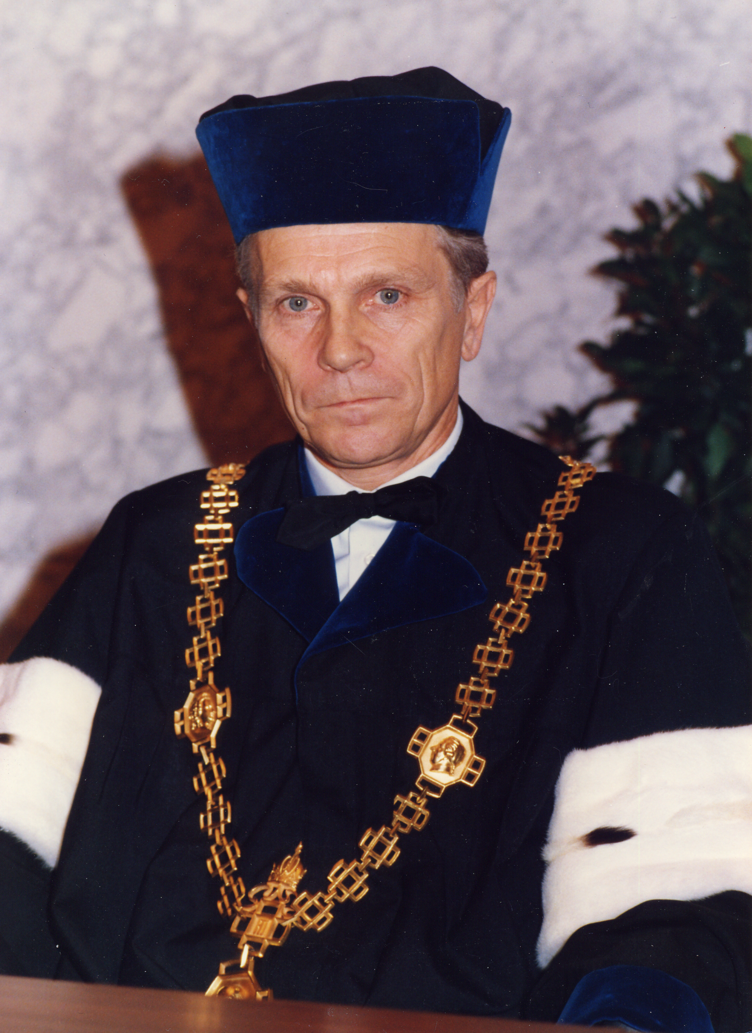 1985-1987 Rektor VUW